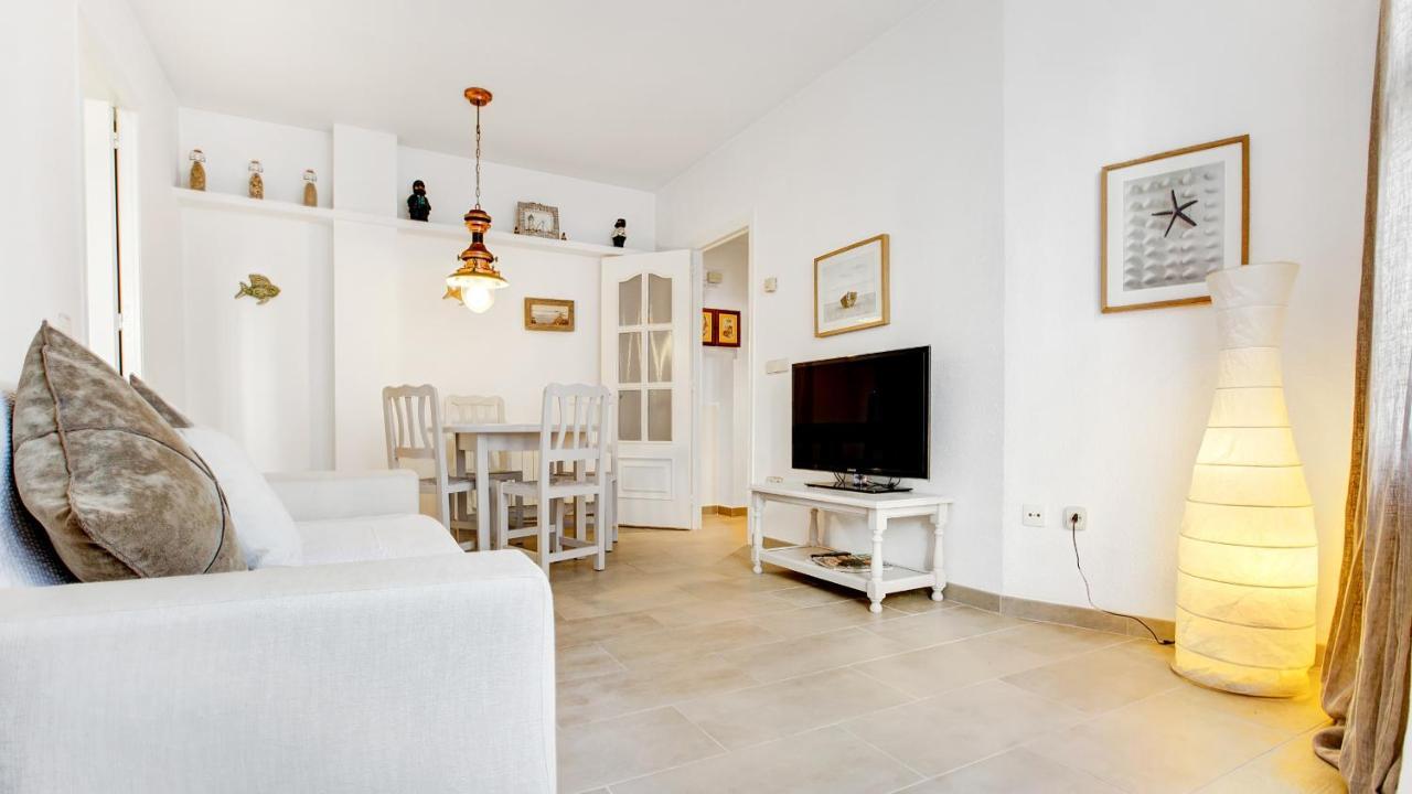 1Mart - Llafranc Apartman Kültér fotó