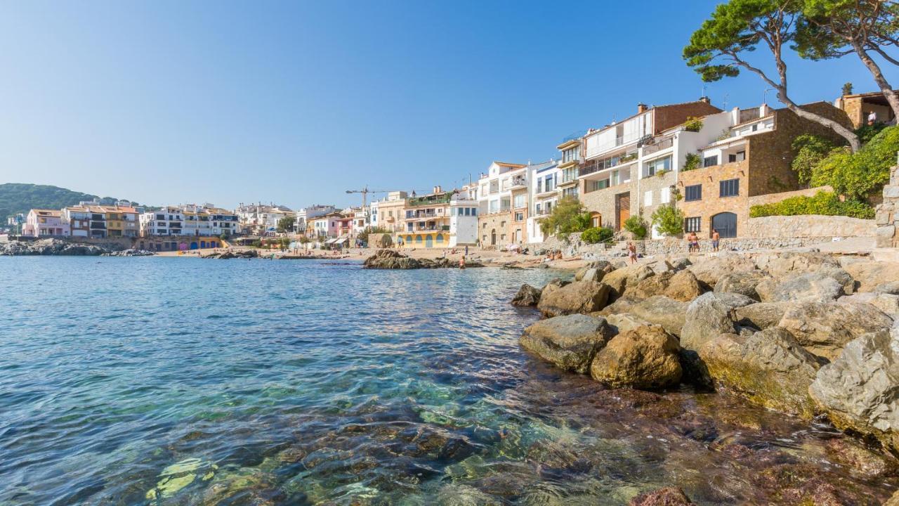 1Mart - Llafranc Apartman Kültér fotó